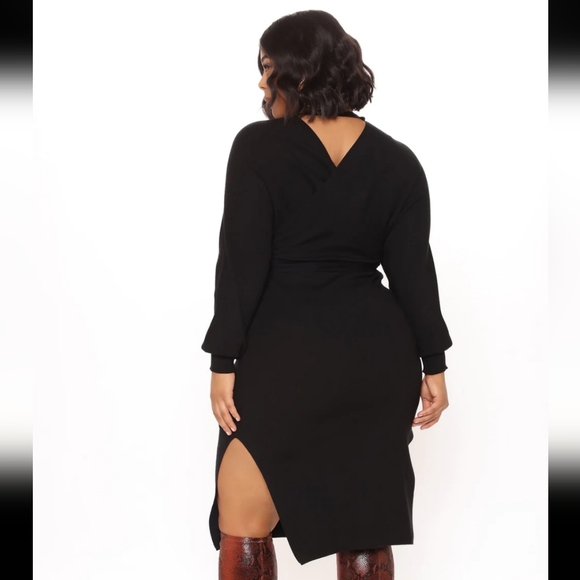 Wrapped all around me - Picture 3 of 3